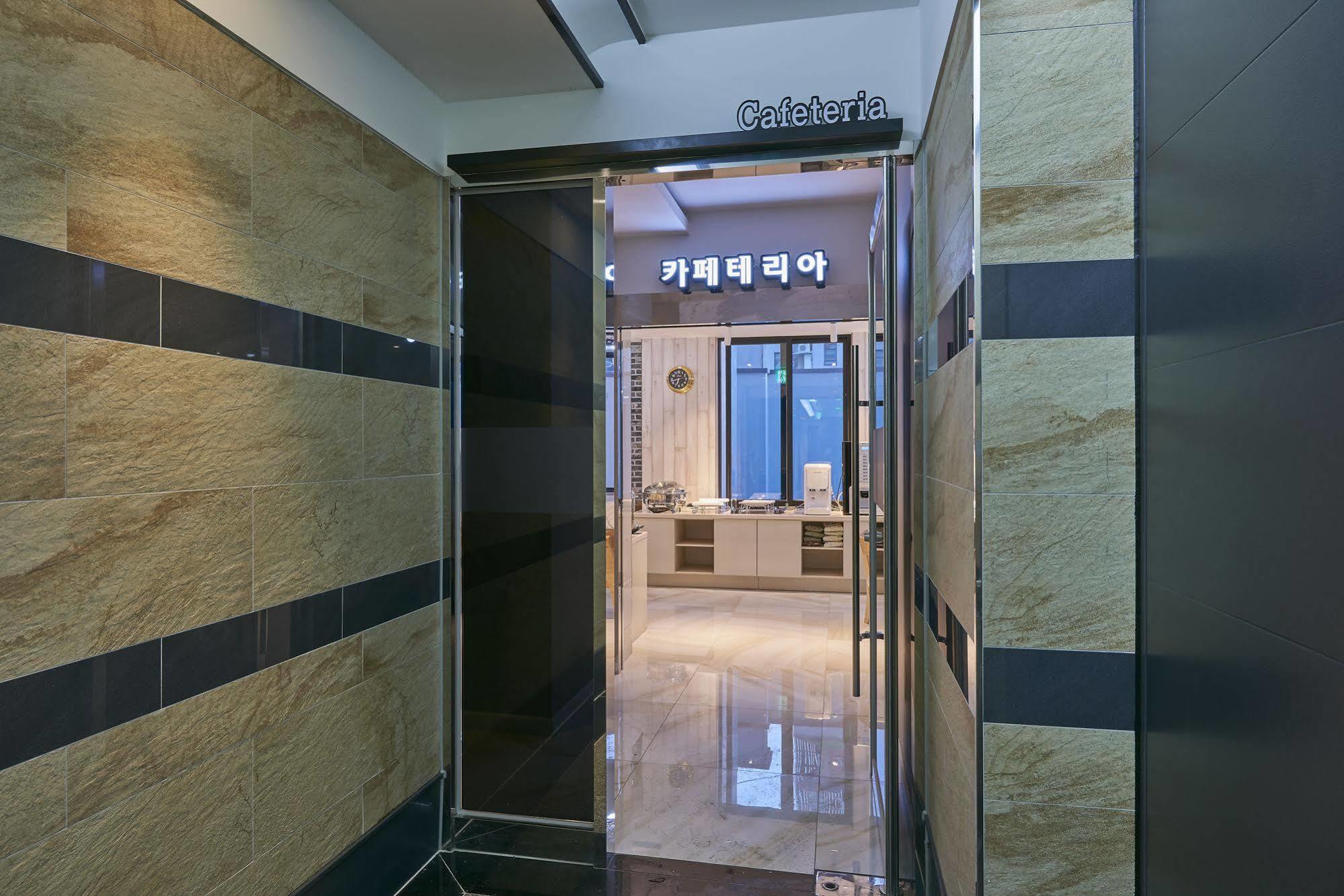 Dubai Hotel Gwangju Metropolitan City Exterior foto